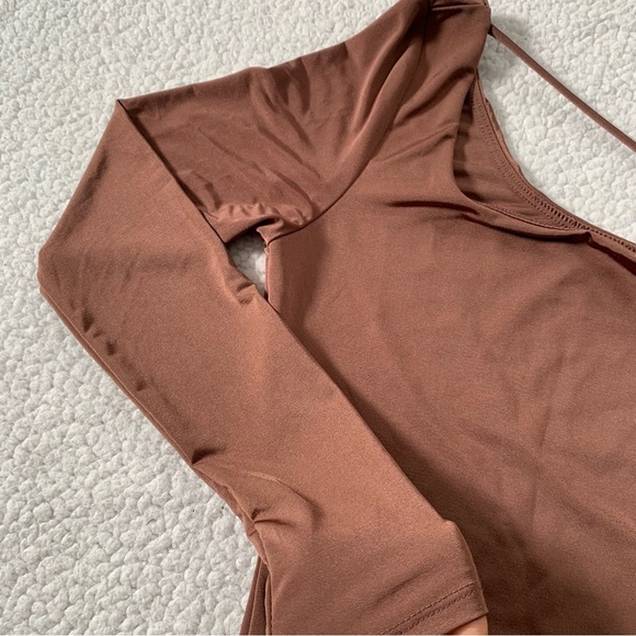 Garage  One Shoulder Bodysuit - Picture 2 of 6